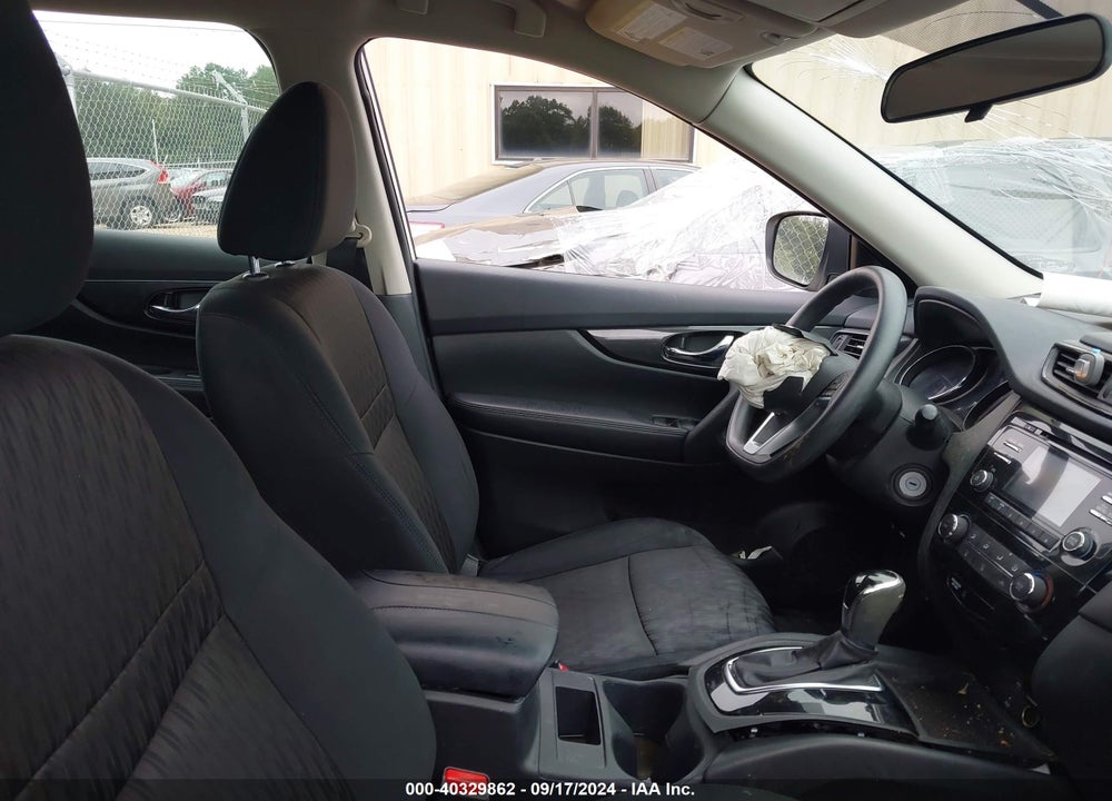 2017 NISSAN ROGUE S VIN: 5N1AT2MVXHC823876