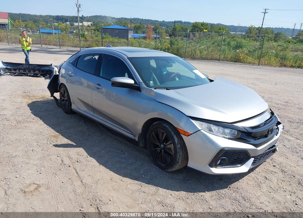 2017 HONDA CIVIC EX-L NAVI VIN: SHHFK7H78HU403217