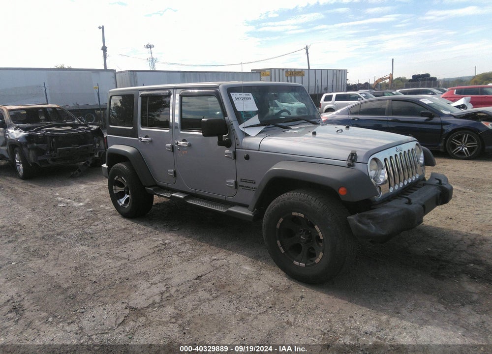 2014 JEEP WRANGLER UNLIMITED SPORT VIN: 1C4BJWDG8EL139637