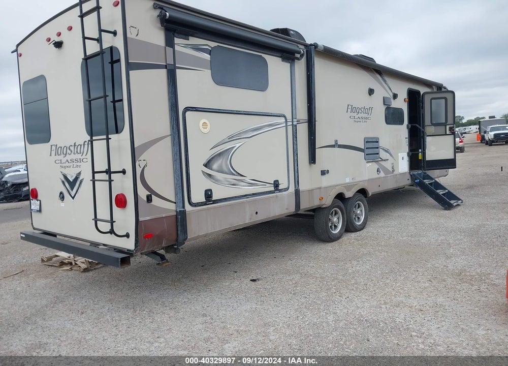 2018 FLAGSTAFF FOREST RIVER VIN: 4X4TFLH21J1881218