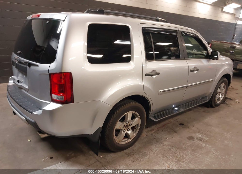 2010 HONDA PILOT EX-L VIN: 5FNYF4H5XAB025743