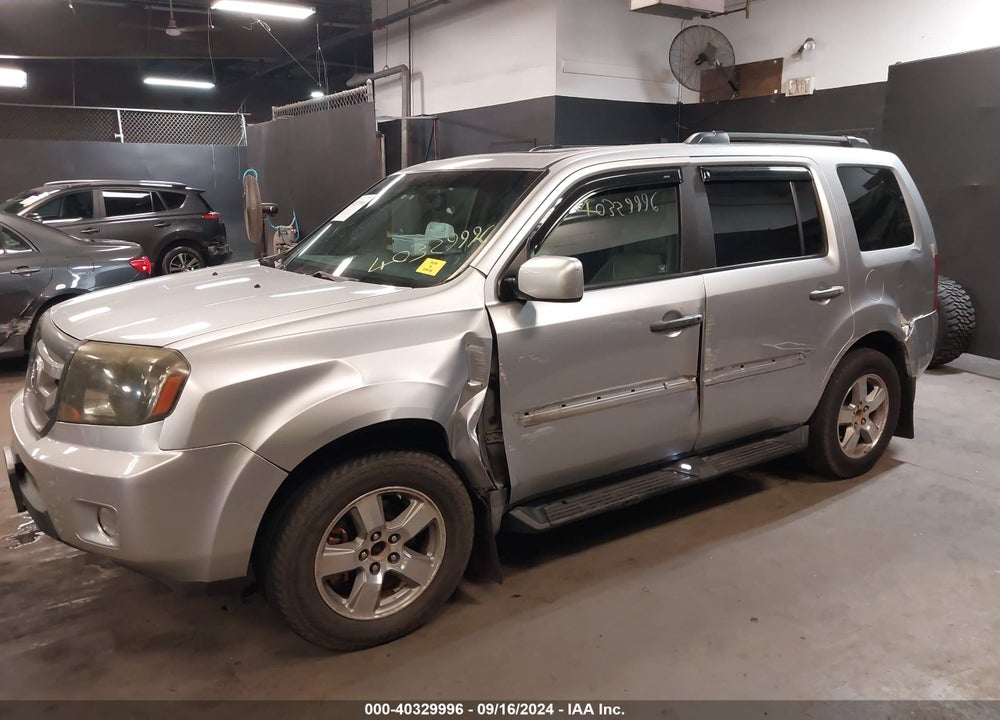 2010 HONDA PILOT EX-L VIN: 5FNYF4H5XAB025743
