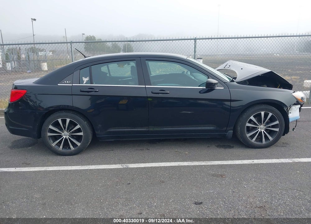 2013 CHRYSLER 200 LIMITED VIN: 1C3CCBCGXDN654929
