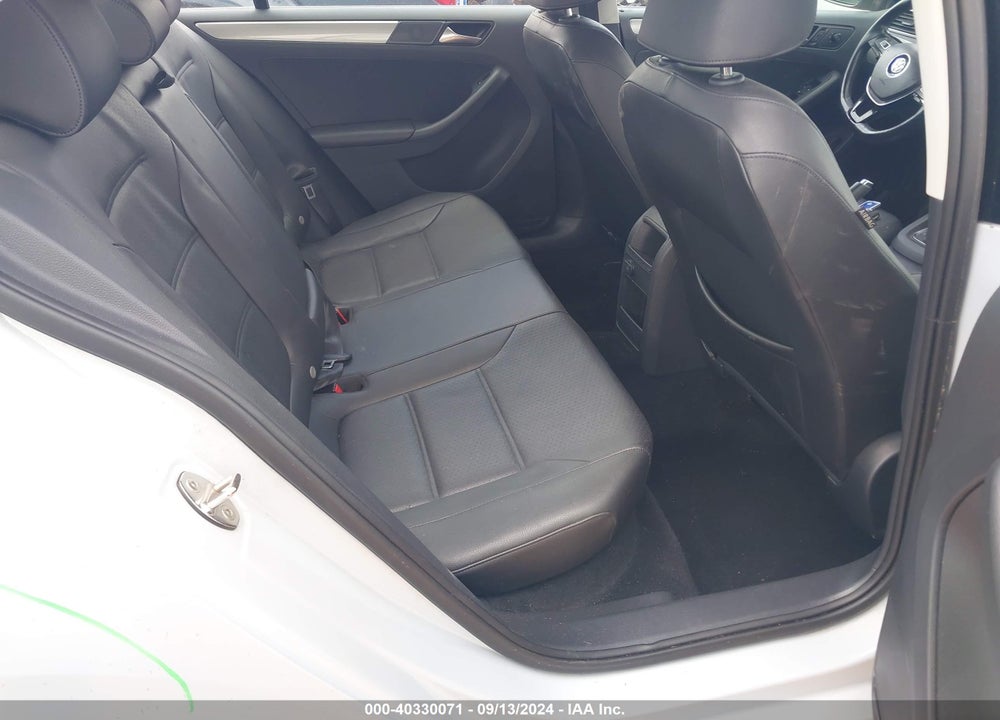 2017 VOLKSWAGEN JETTA 1.4T SE VIN: 3VWDB7AJ8HM346542