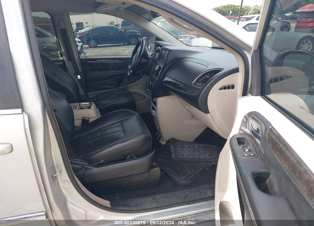 2012 CHRYSLER TOWN & COUNTRY TOURING VIN: 2C4RC1BG2CR338024