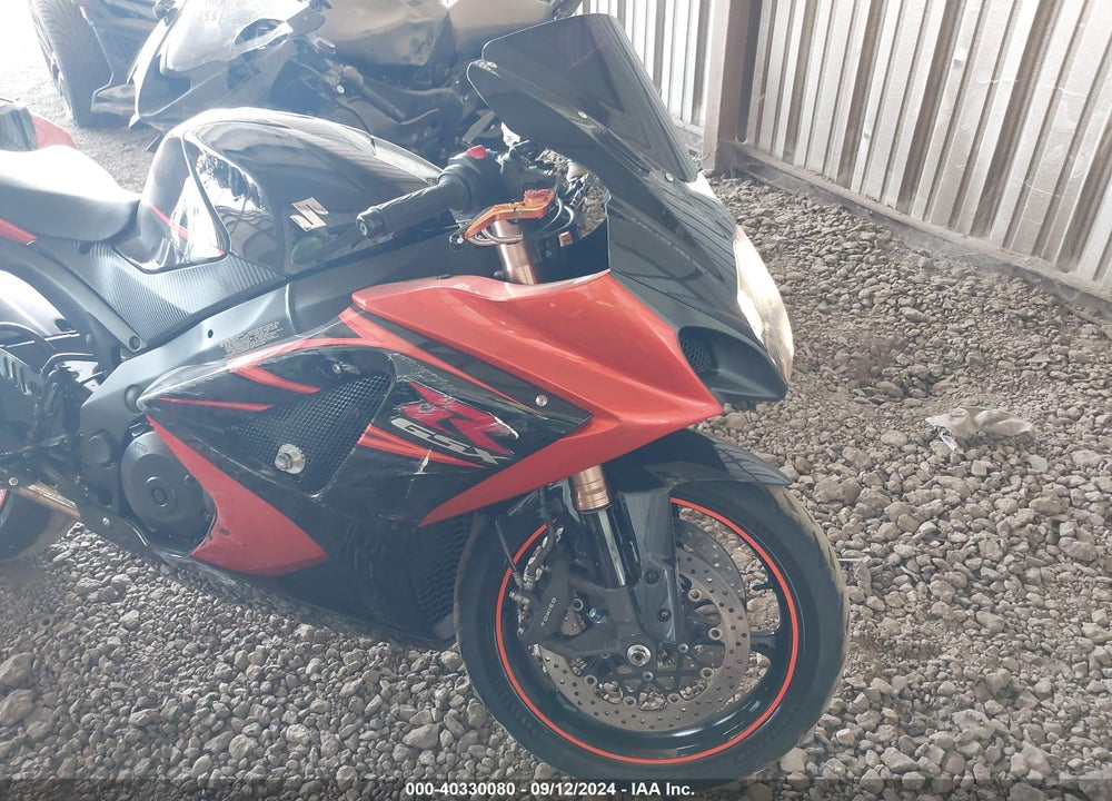 2007 SUZUKI GSX-R1000 VIN: JS1GT77A072107524