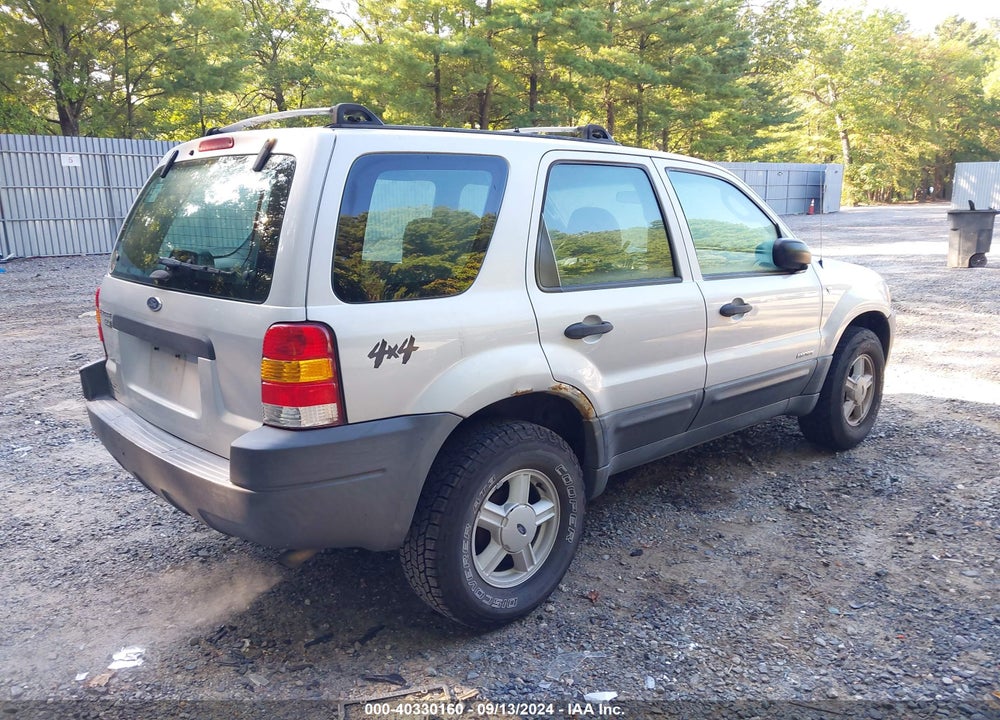2002 FORD ESCAPE XLS VIN: 1FMYU02152KA08398