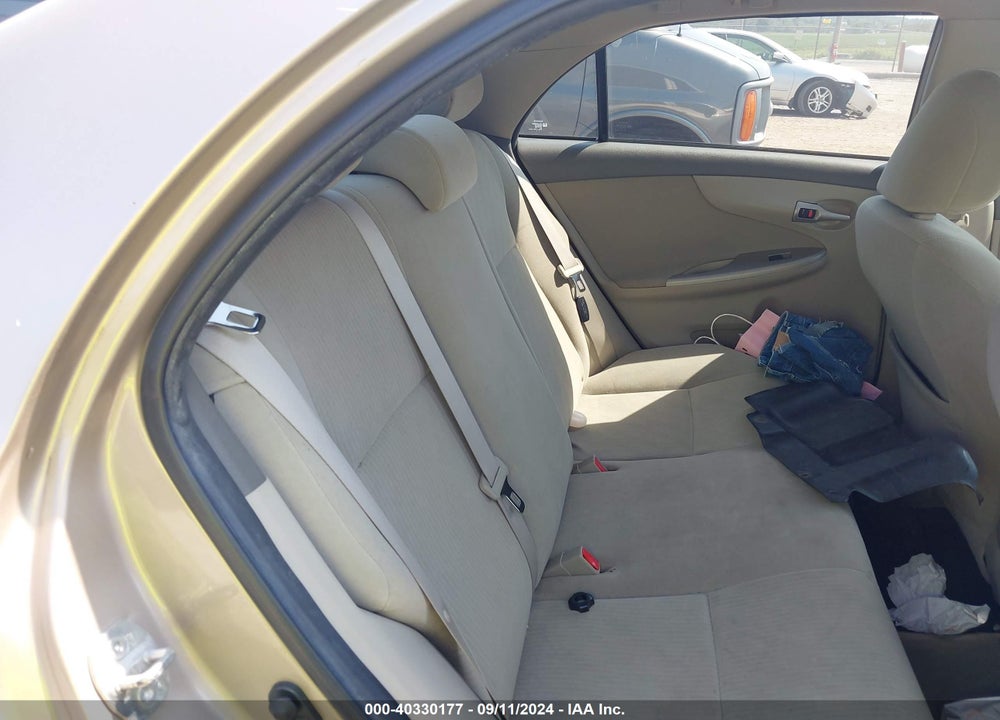 2010 TOYOTA COROLLA LE VIN: 2T1BU4EE1AC252839