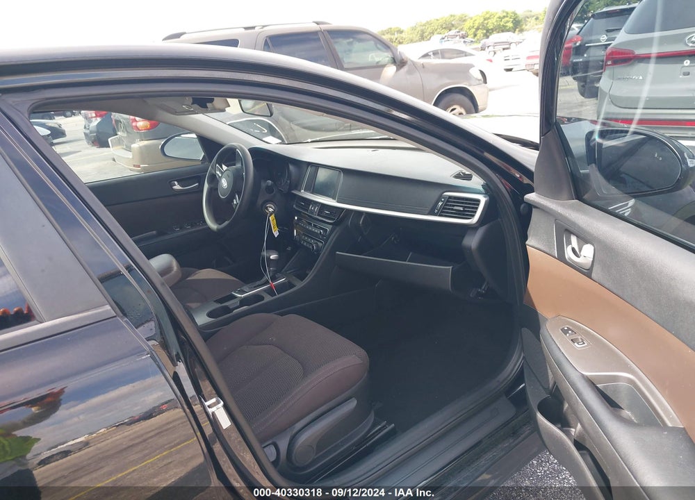 2019 KIA OPTIMA LX VIN: 5XXGT4L32KG309764