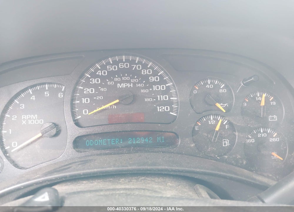 2005 CHEVROLET TAHOE LT VIN: 1GNEK13T45J127161