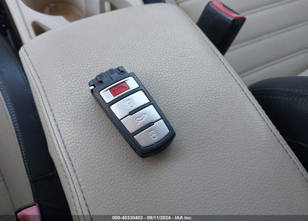 2010 VOLKSWAGEN CC SPORT VIN: WVWML7AN8AE508071