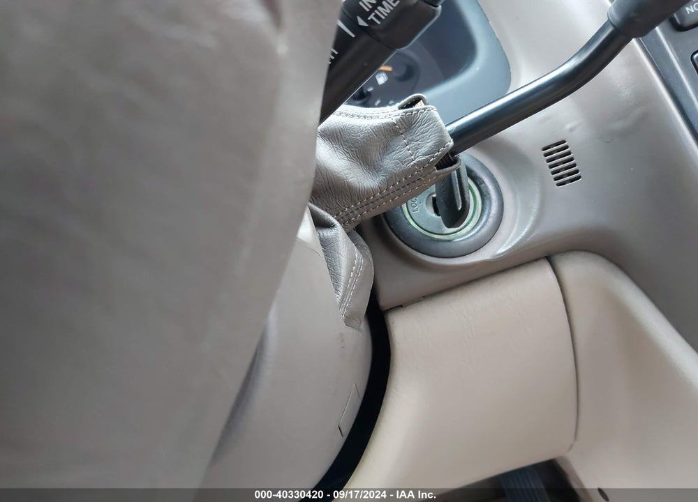 1999 TOYOTA AVALON XL VIN: 4T1BF18B3XU330250