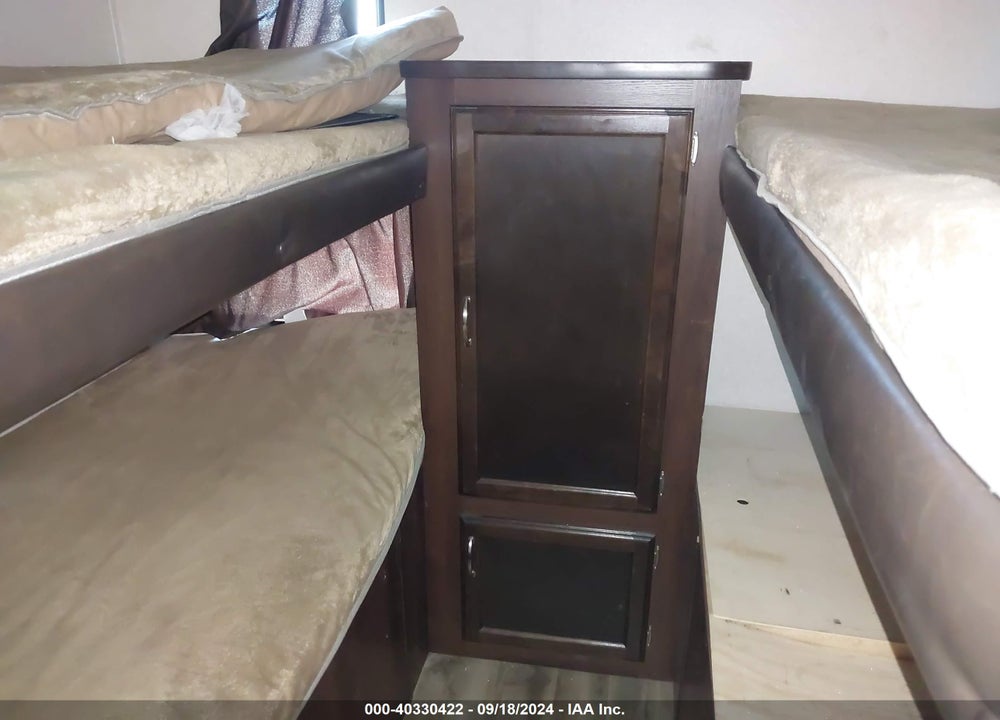 2018 JAYCO OTHER VIN: 1UJBJ0BS9J17M0274