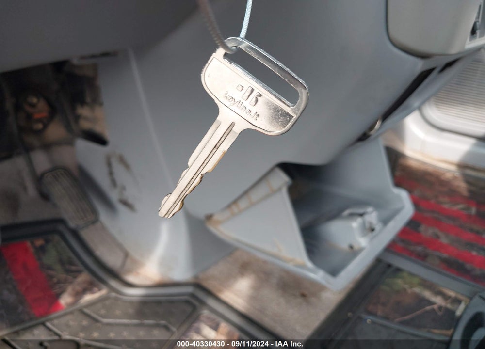 2001 TOYOTA SIENNA LE VIN: 4T3ZF13C51U386056