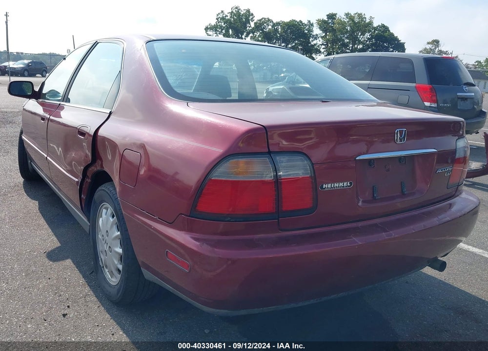 1996 HONDA ACCORD EX/EX-R VIN: 1HGCD5657TA002426