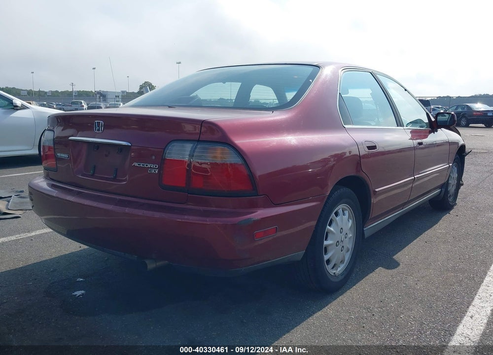1996 HONDA ACCORD EX/EX-R VIN: 1HGCD5657TA002426