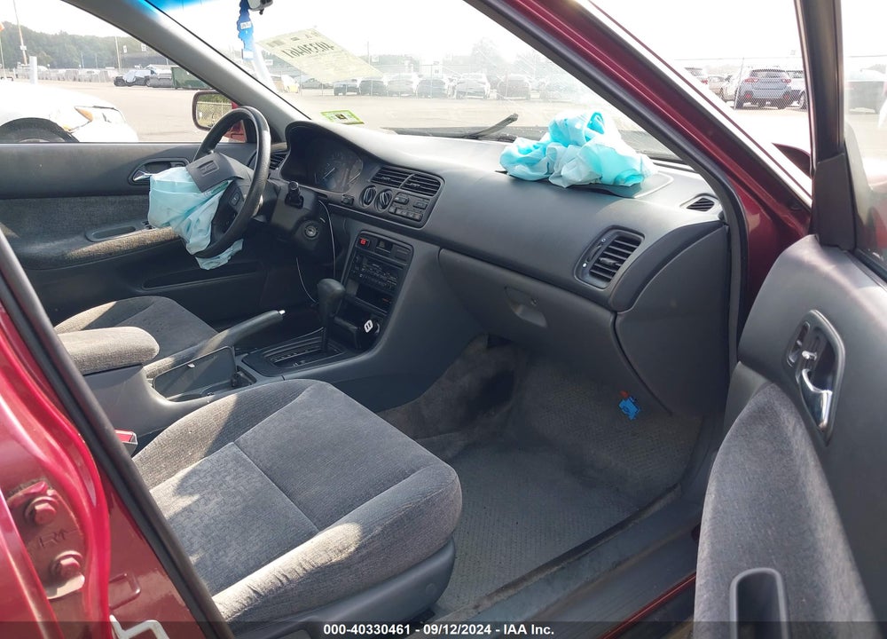 1996 HONDA ACCORD EX/EX-R VIN: 1HGCD5657TA002426
