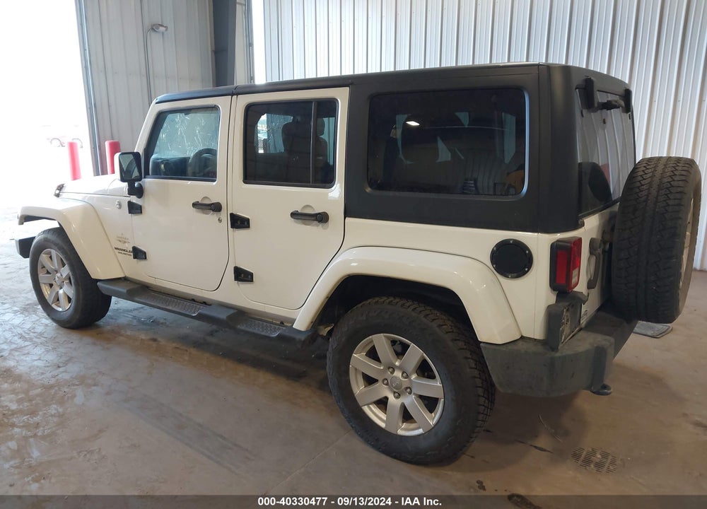 2015 JEEP WRANGLER UNLIMITED SAHARA VIN: 1C4BJWEG4FL736624