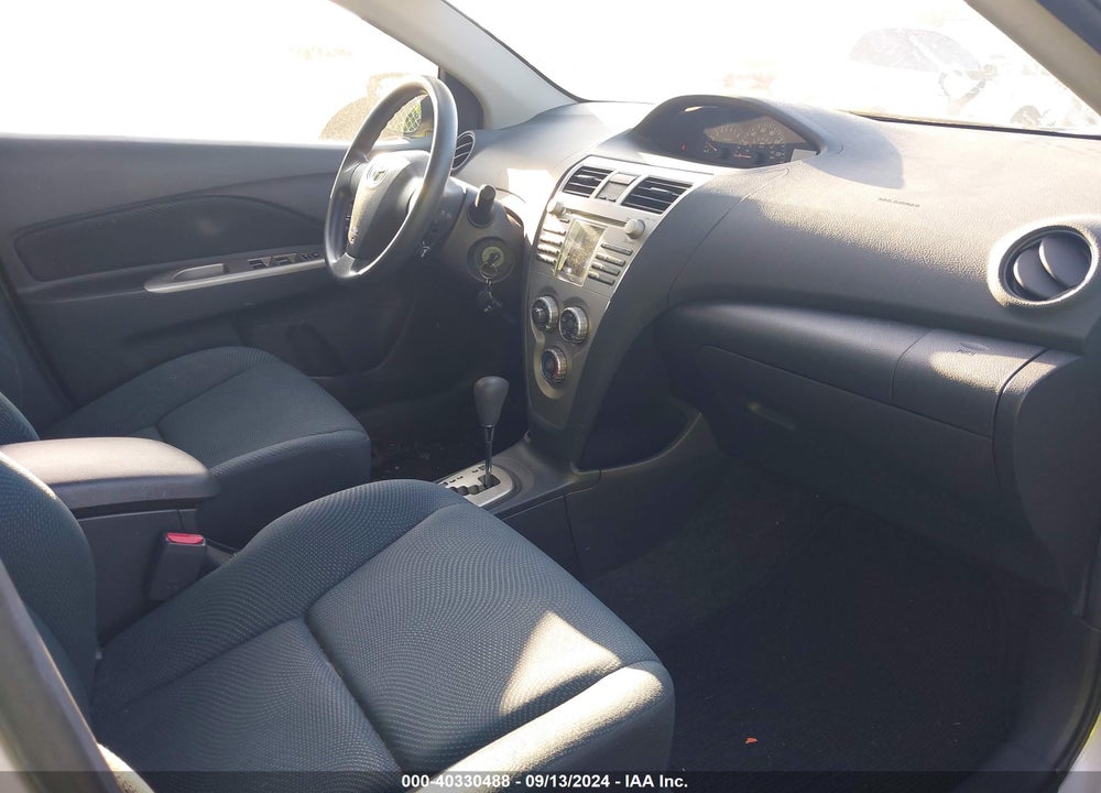 2009 TOYOTA YARIS VIN: JTDBT903791327999