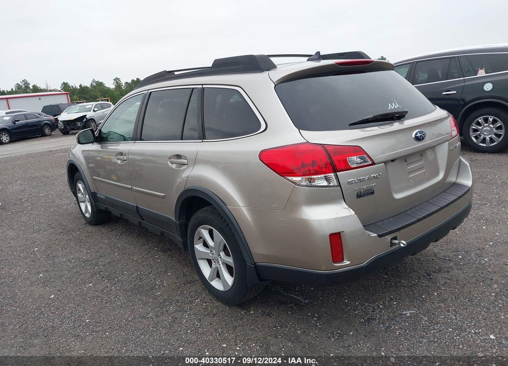 2014 SUBARU OUTBACK 2.5I PREMIUM VIN: 4S4BRCDC5E3227061