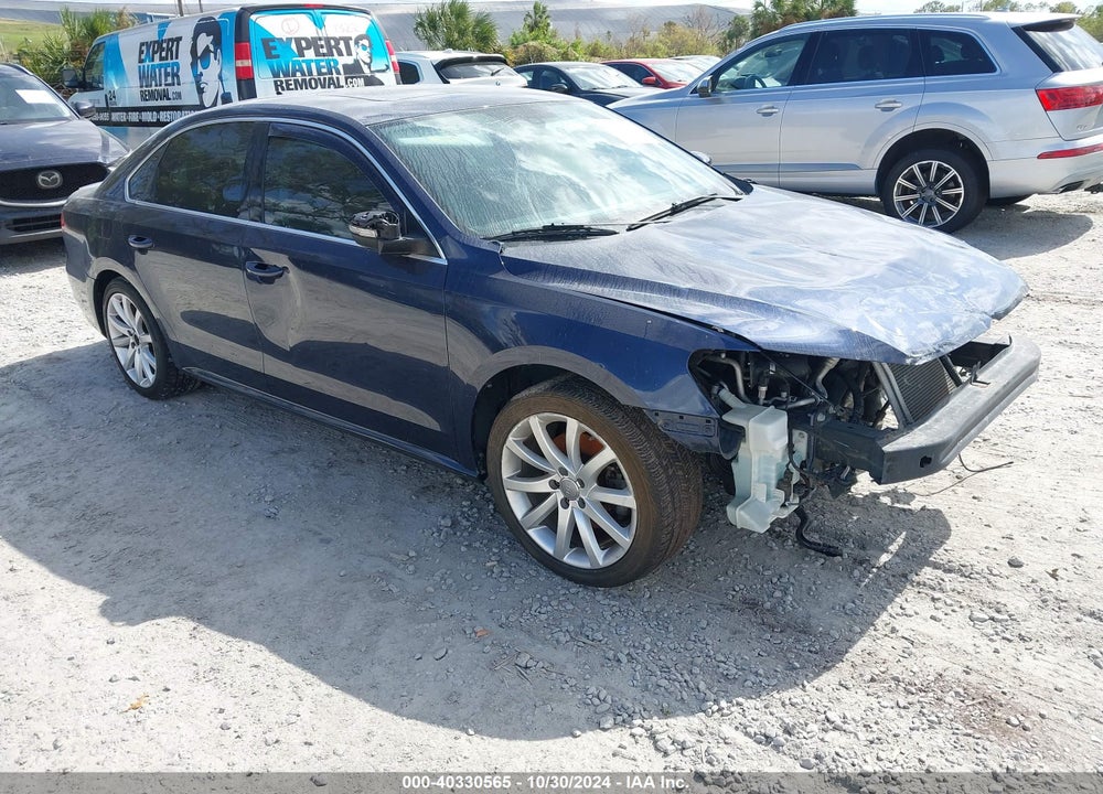 2014 VOLKSWAGEN PASSAT 2.0L TDI SE VIN: 1VWBN7A32EC045780