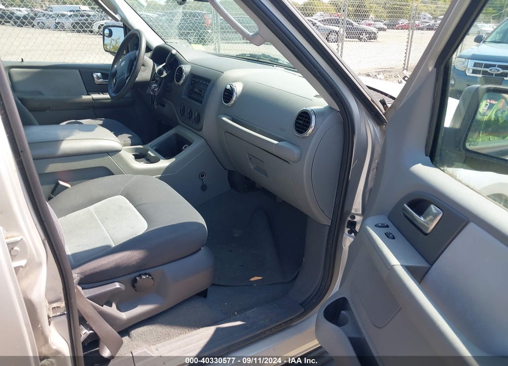 2004 FORD EXPEDITION XLT VIN: 1FMFU15L34LA80126