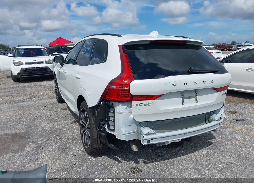 2024 VOLVO XC60 B5 PLUS DARK THEME VIN: YV4L12RL9R1792561
