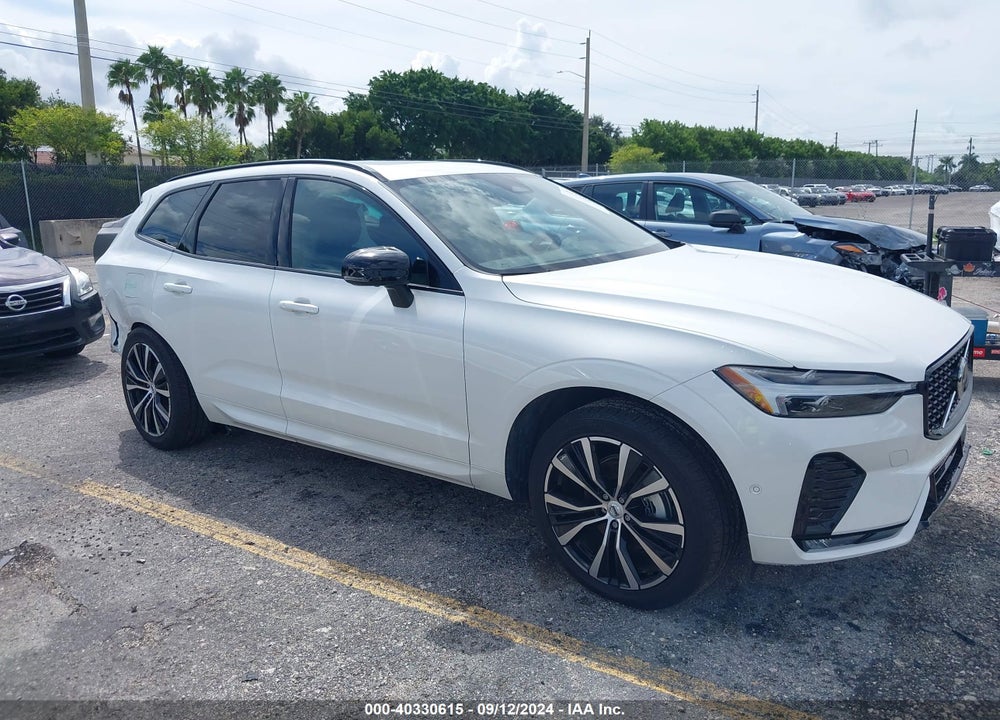 2024 VOLVO XC60 B5 PLUS DARK THEME VIN: YV4L12RL9R1792561