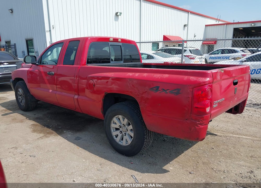 2005 DODGE DAKOTA SLT VIN: 1D7HW42K15S342940