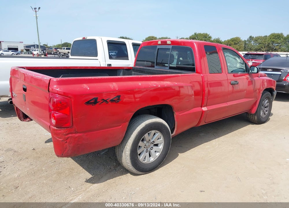 2005 DODGE DAKOTA SLT VIN: 1D7HW42K15S342940