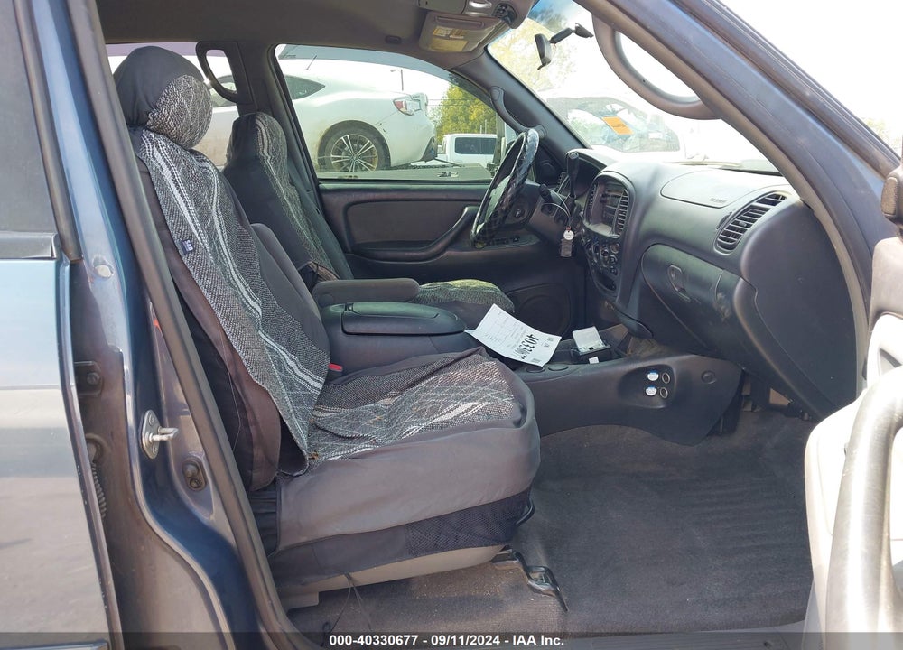 2005 TOYOTA TUNDRA SR5 V8 VIN: 5TBET34105S498098