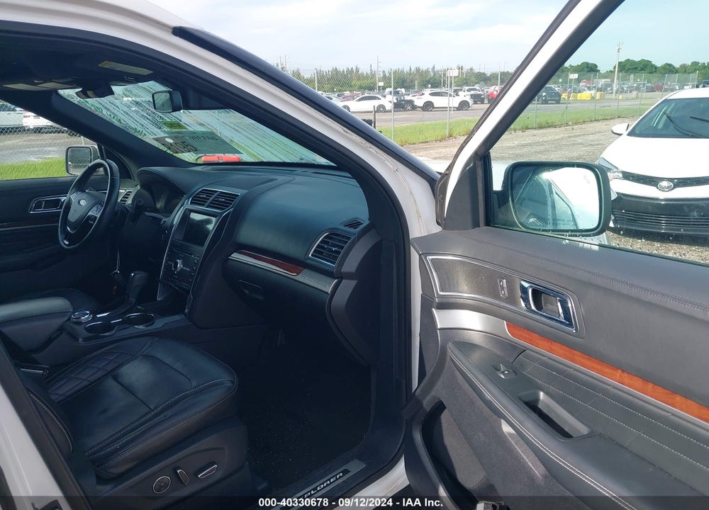 2018 FORD EXPLORER PLATINUM VIN: 1FM5K8HT6JGB85009