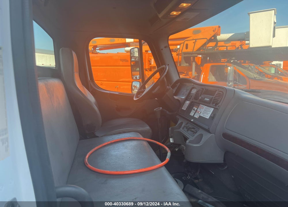 2016 FREIGHTLINER M1 BUCKET VIN: 1FVACWDU8GHGY1247