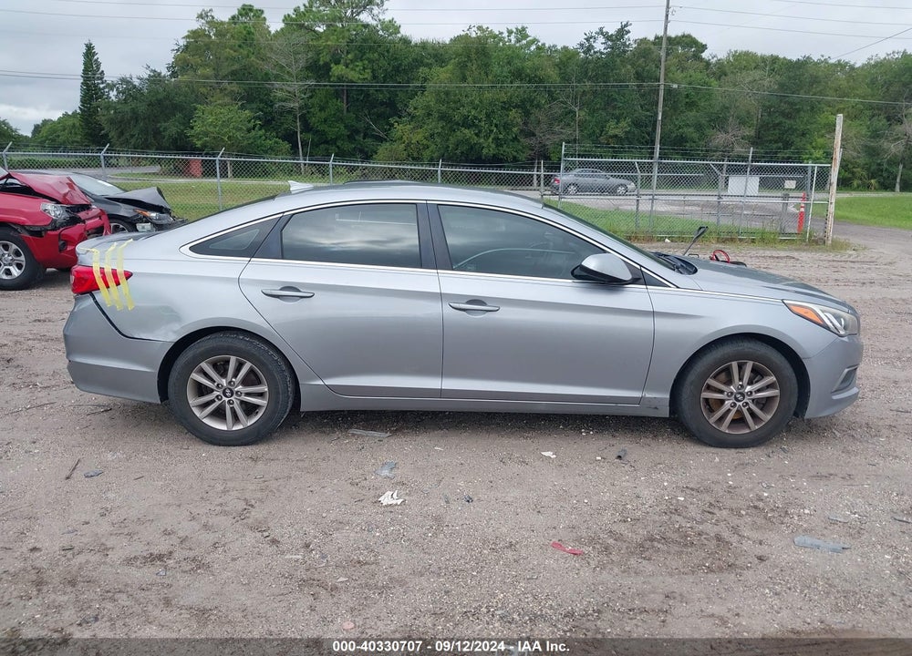 2017 HYUNDAI SONATA SE VIN: 5NPE24AF1HH529952
