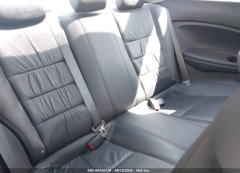 2011 HONDA ACCORD 3.5 EX-L VIN: 1HGCS2A88BA002102