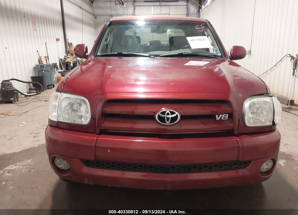 2005 TOYOTA TUNDRA LIMITED V8 VIN: 5TBDT48195S495275