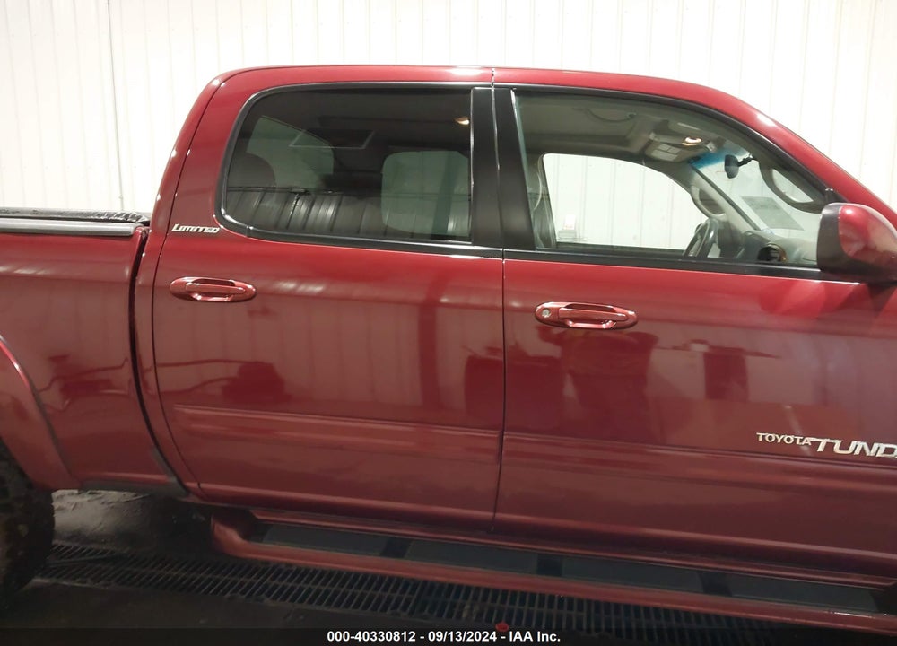 2005 TOYOTA TUNDRA LIMITED V8 VIN: 5TBDT48195S495275