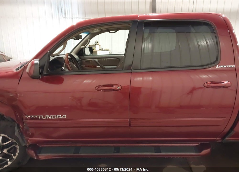 2005 TOYOTA TUNDRA LIMITED V8 VIN: 5TBDT48195S495275