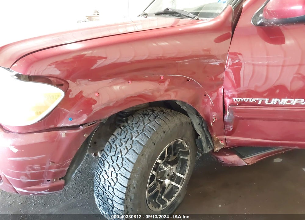 2005 TOYOTA TUNDRA LIMITED V8 VIN: 5TBDT48195S495275