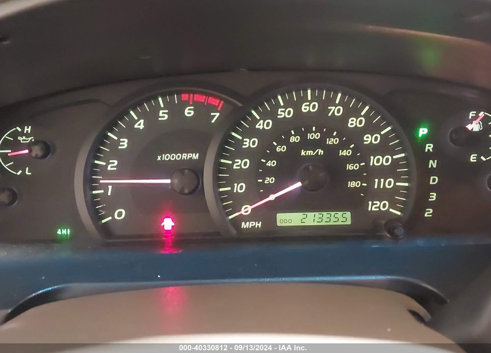 2005 TOYOTA TUNDRA LIMITED V8 VIN: 5TBDT48195S495275