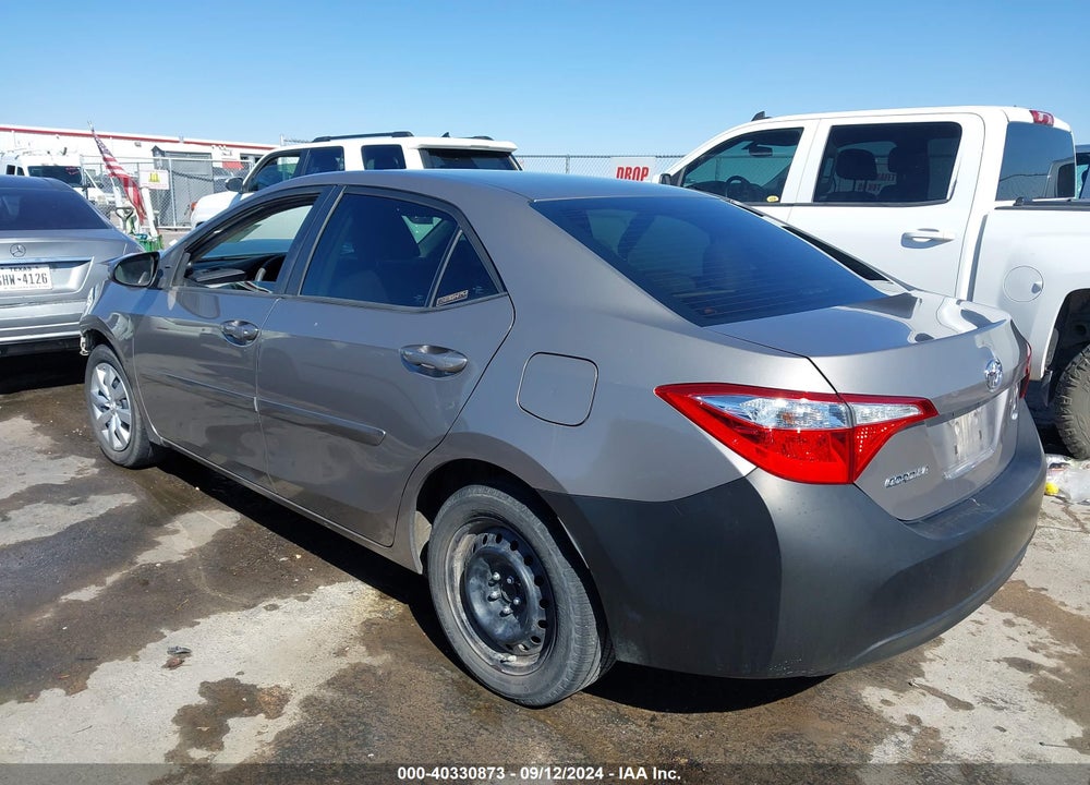 2015 TOYOTA COROLLA LE VIN: 5YFBURHE8FP220812