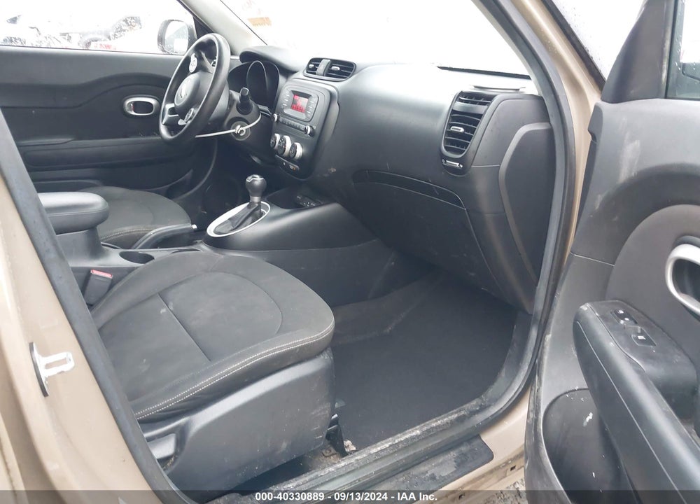2014 KIA SOUL VIN: KNDJN2A26E7104010