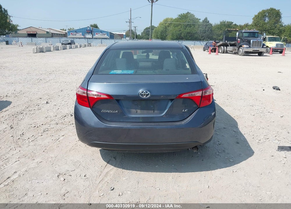 2018 TOYOTA COROLLA LE VIN: 2T1BURHE3JC055079