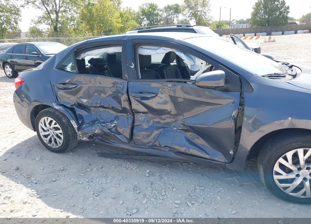 2018 TOYOTA COROLLA LE VIN: 2T1BURHE3JC055079
