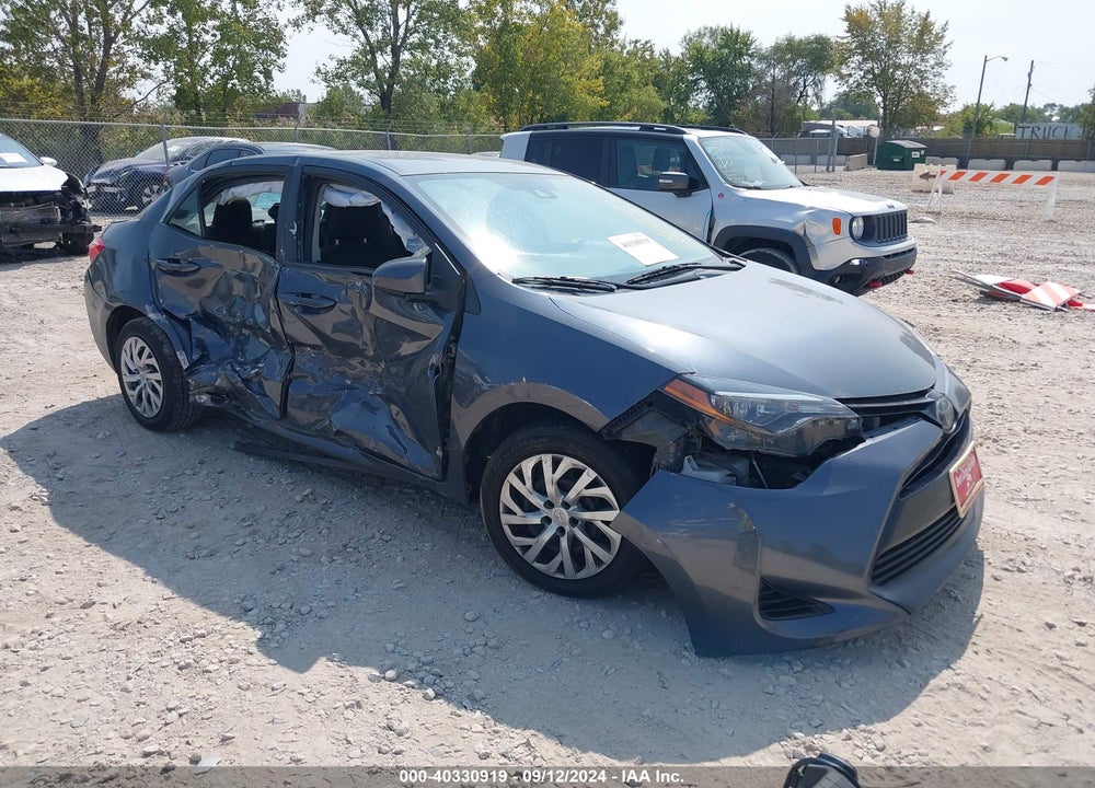 2018 TOYOTA COROLLA LE VIN: 2T1BURHE3JC055079