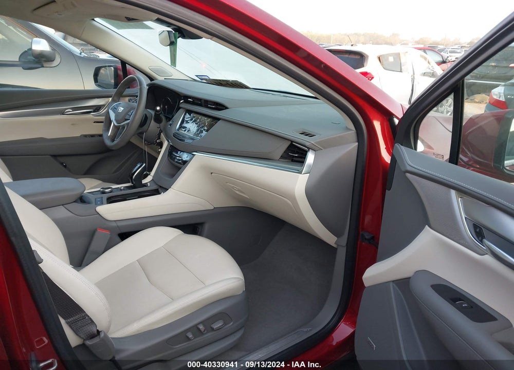 2024 CADILLAC XT5 FWD PREMIUM LUXURY VIN: 1GYKNCRS8RZ710606