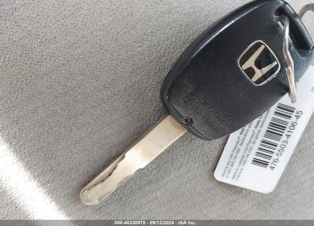 2010 HONDA CIVIC LX VIN: 19XFA1F52AE025233