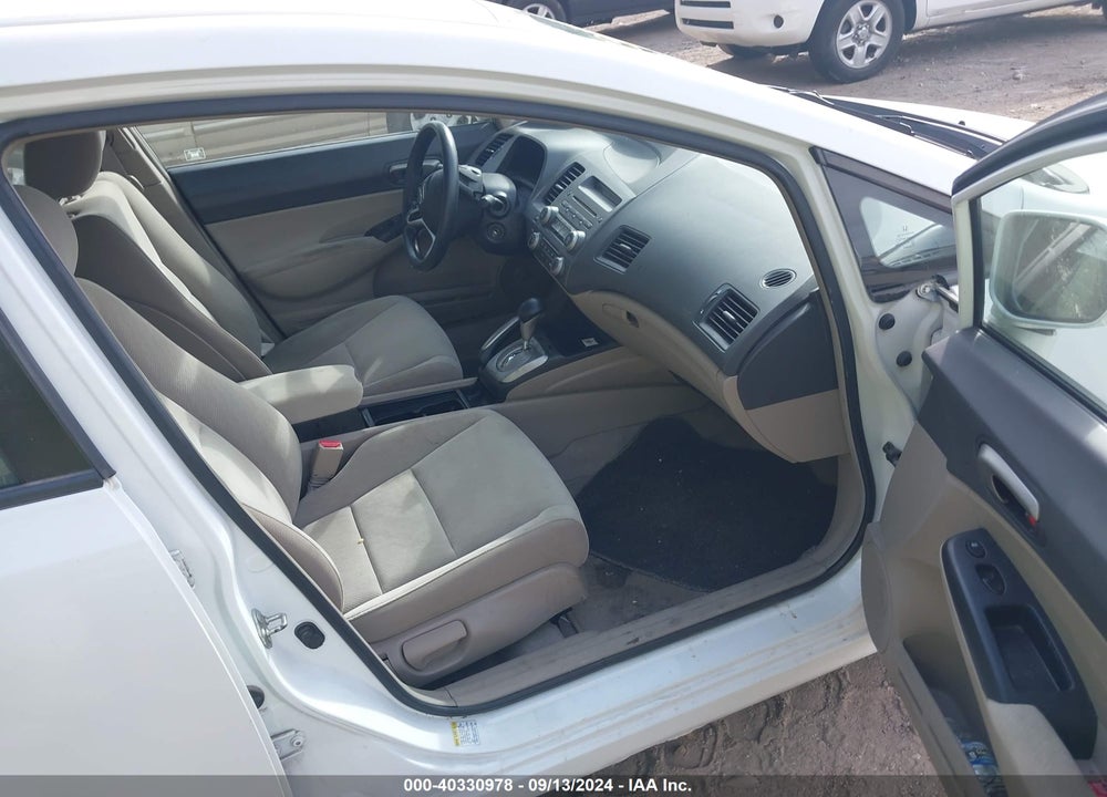 2010 HONDA CIVIC LX VIN: 19XFA1F52AE025233