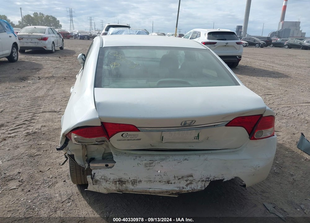 2010 HONDA CIVIC LX VIN: 19XFA1F52AE025233