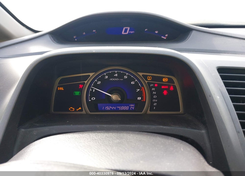2010 HONDA CIVIC LX VIN: 19XFA1F52AE025233